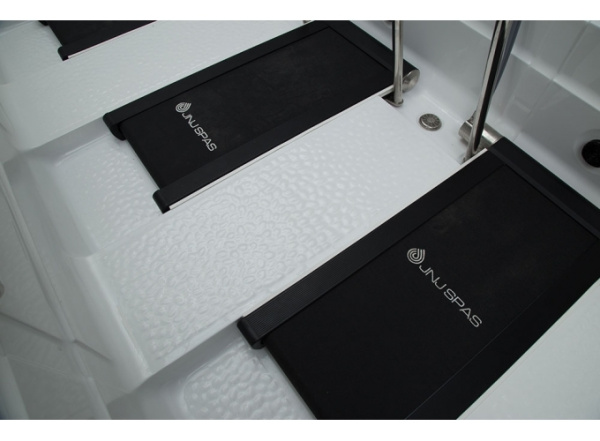 Спа бассейн с беговой дорожкой JNJ Spas Treadmill SPA-8388